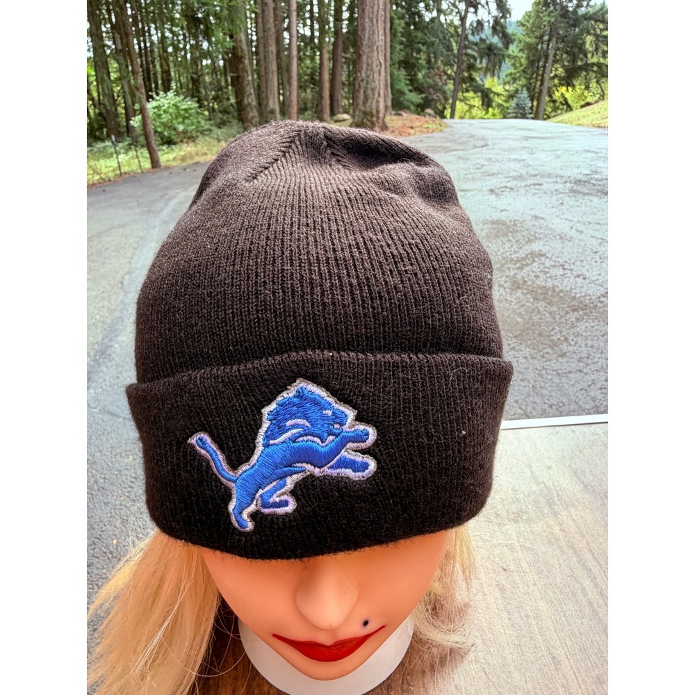 47 Brand Detroit Lions Black Cuffed Knit Beanie Hat Blue Logo NFL NWT